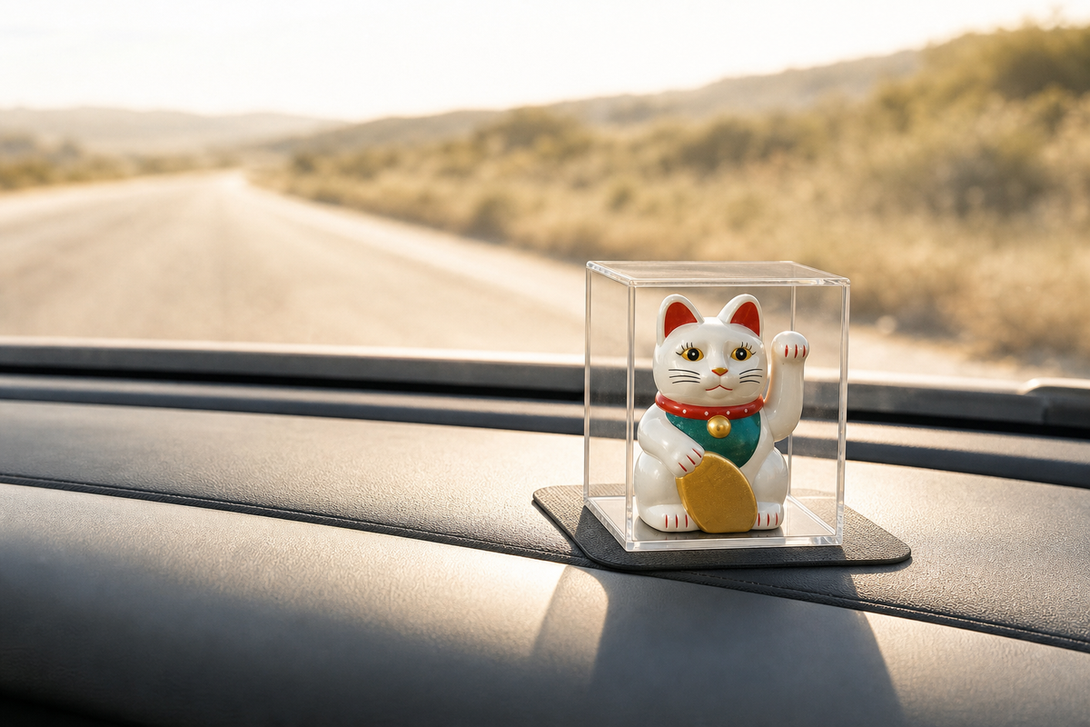 How to Choose the Perfect Lucky Cat for Your Car Dashboard