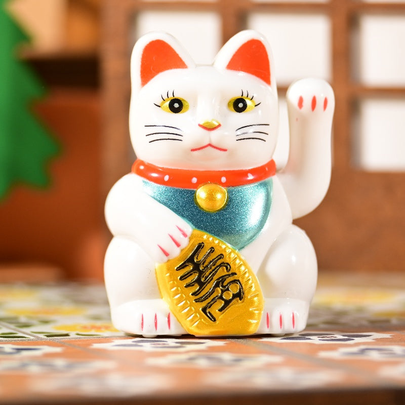 LIEE FLAT Solar Energy Wealth Cat Japanese style lucky cat Maneki neko with Shaking Hand