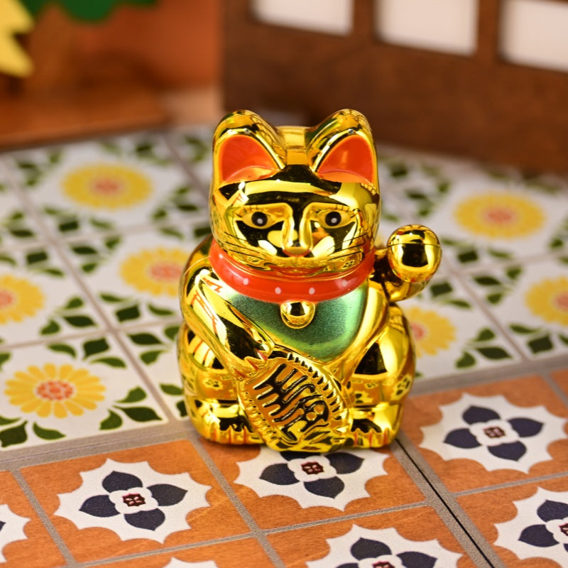 LIEE FLAT Solar Energy Wealth Cat Japanese style lucky cat Maneki neko with Shaking Hand